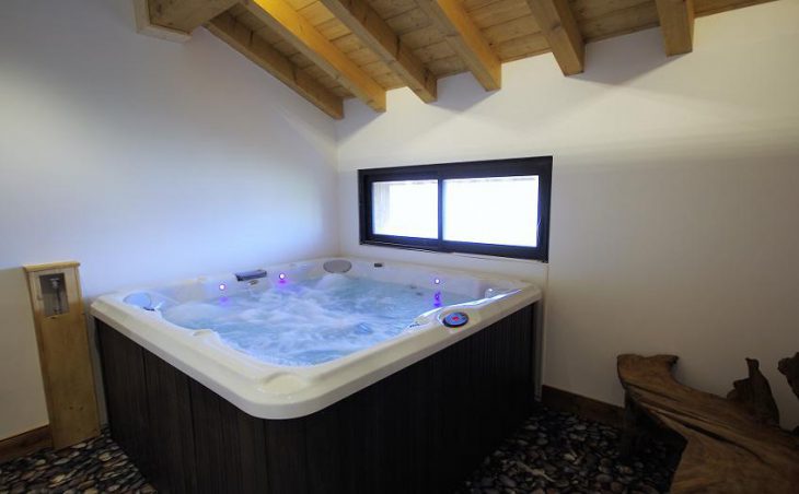 Chalet Flocon, La Plagne, Hot-tub